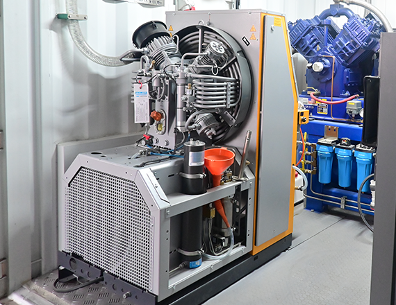 10ft Machinery Container, D023